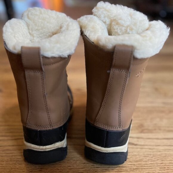 BEARPAW: YOUTH GIRLS 'KELLY' WINTER SNOW BOOTS-SIZE 4 **FANTASTIC CONDITION** - Picture 4 of 4